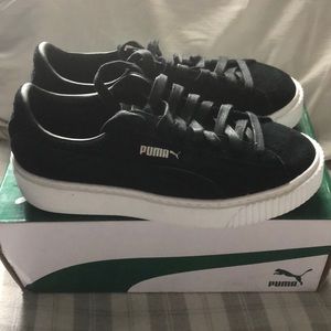 brand new puma black suede platform shoes